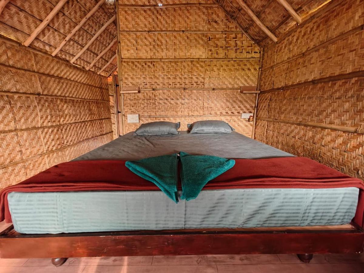 The Sundown Hampi Hotel ภายนอก รูปภาพ