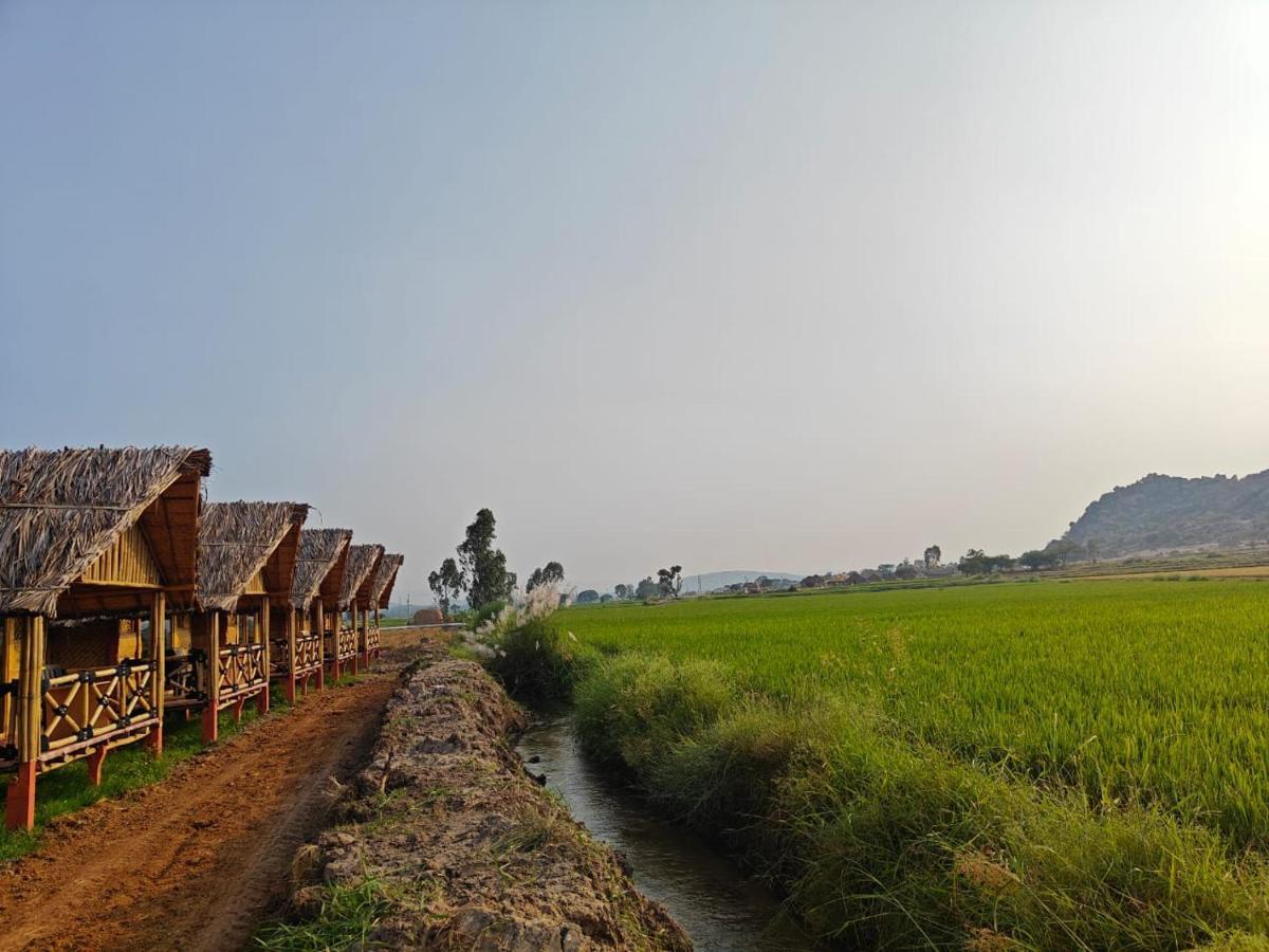 The Sundown Hampi Hotel ภายนอก รูปภาพ
