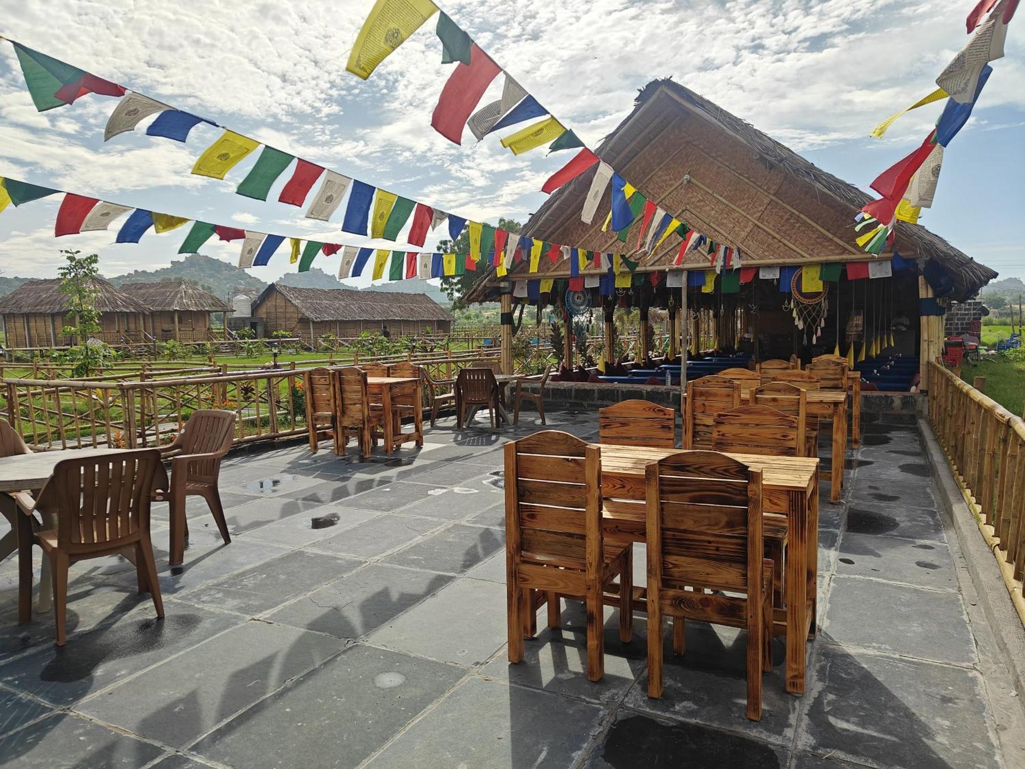 The Sundown Hampi Hotel ภายนอก รูปภาพ