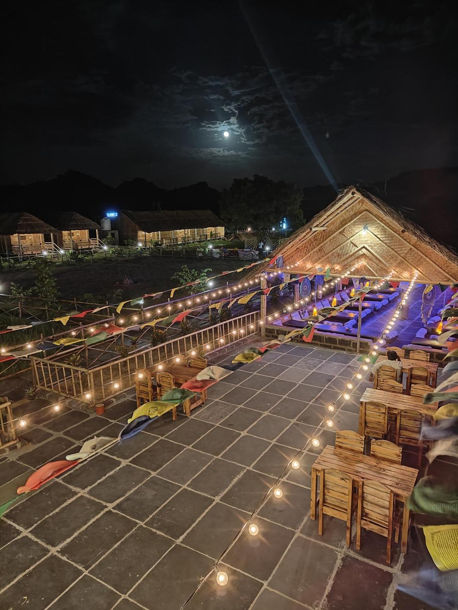 The Sundown Hampi Hotel ภายนอก รูปภาพ