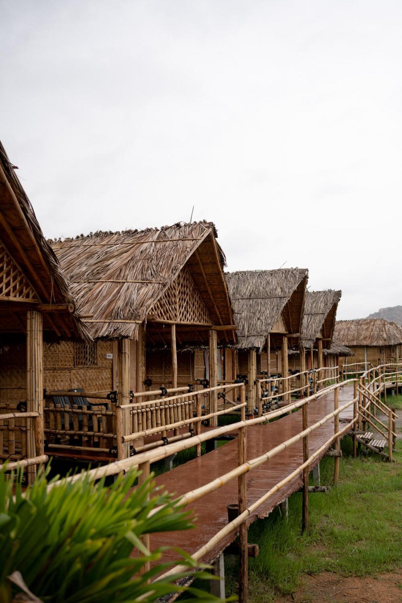 The Sundown Hampi Hotel ภายนอก รูปภาพ